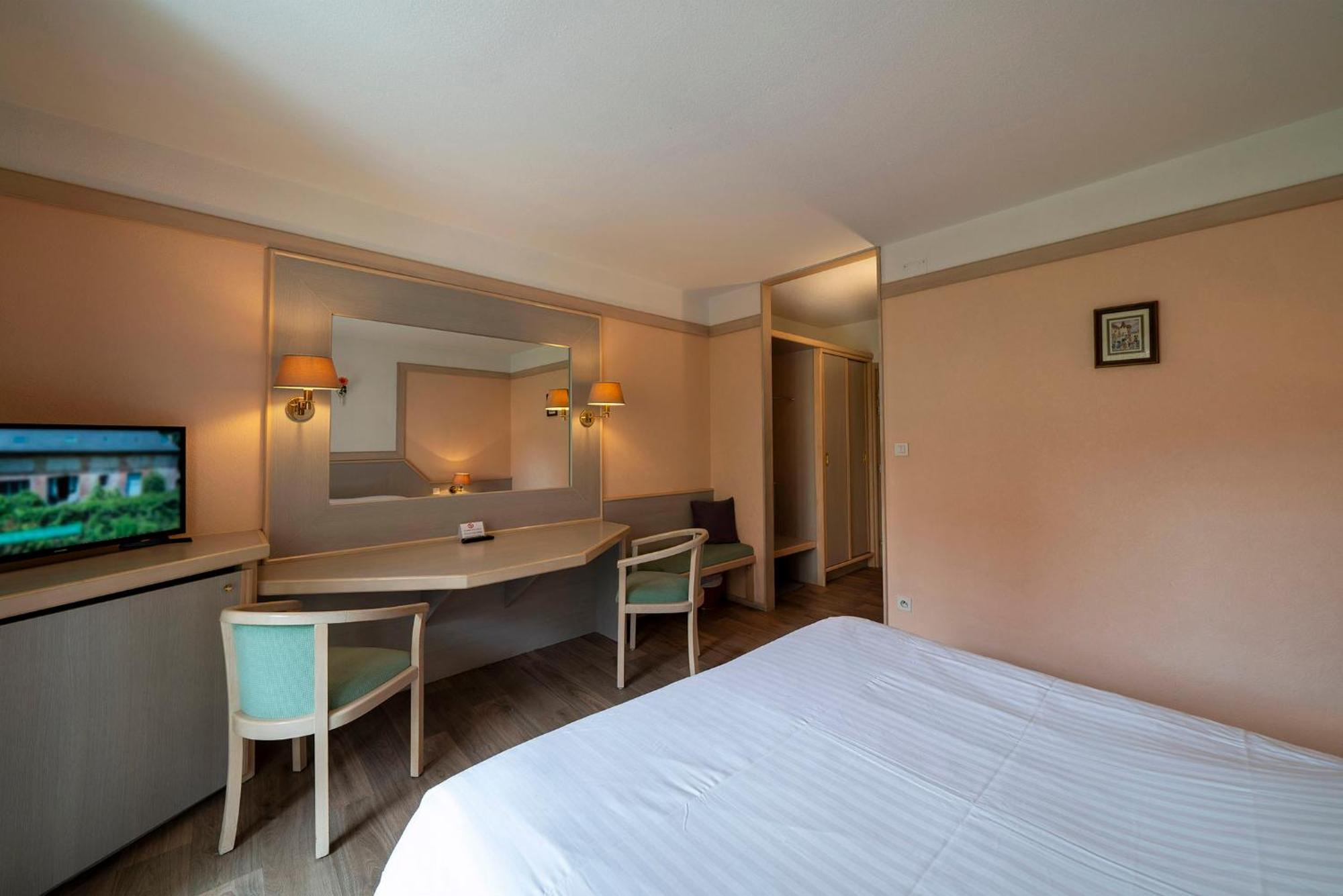 סנט היפולייט Hotel A La Vignette - Colmar-Nord מראה חיצוני תמונה